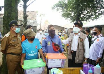 Menko PMK Lihat Pilunya Kenyataan Distribusi Bansos Untuk Rakyat Kecil di Lapangan