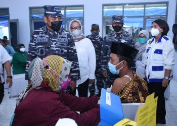 Kejar Target Vaksinasi Nasional, TNI AL Kembali Serbu Vaksinasi di Cariu