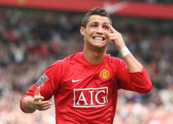 Cristiano Ronaldo Resmi Kembali ke Manchester United