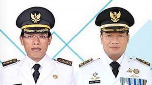 Foto: Bupati dan Wakil Bupati Humbang Hasundutan (dok. Situs resmi Pemkab Humbahas) Foto: Bupati dan Wakil Bupati Humbang Hasundutan (dok. Situs resmi Pemkab Humbahas)