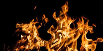 Cintanya Tak Direstui, Seorang Dokter Nekat Bakar Rumah Pacarnya, 3 Orang Tewas