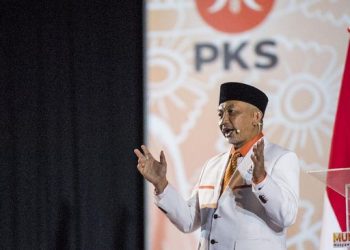 PKS: Pembangunan Bukan Sekadar Tol, Bandara, dan Pelabuhan