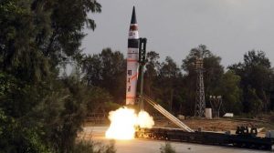 Ilustrasi Agni-V. (Reuters/Indian Defence Research and Development Organisation)