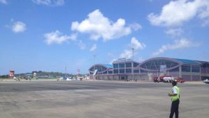 Bandara Domine Eduard Osok Sorong, salah satu bandara yang ada di Papua Barat. (Foto: Humas Kemenhub)