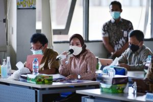 Anggota Komisi IX DPR RI Sri Meliyana mengungkapkan temuan tentang vaksinasi Covid-19 yang tidak merata hampir di seluruh daerah di Indonesia. (Foto: dpr.go.id)