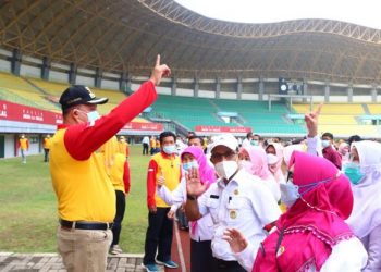 KUMPULKAN KEPALA SEKOLAH, WALI KOTA TEGASKAN GURU UNTUK TERDATA SUDAH TERVAKSIN