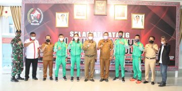 Menuju PON XX Papua 2021, Asisten I Lepas Tim Kontingen Atlet dari Kabupaten Tapanuli Utara