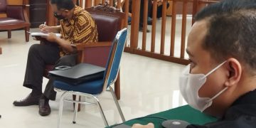 Jumhur Hidayat Bacakan Pledoi Bumiputera Menggugat