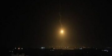 Wilayah Jalur Gaza, Palestina, dibombardir jet-jet tempur dan drone Israel pada Senin (6/9/2021) malam. Foto/Twitter @msdrnews1