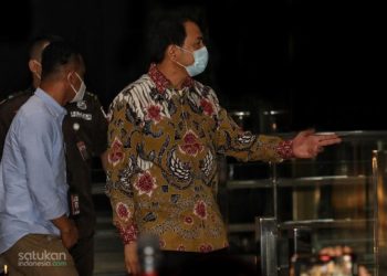Azis Syamsuddin Ditangkap KPK di Rumahnya
