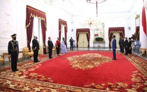 Presiden Joko Widodo menerima surat kepercayaan dari empat dubes negara sahabat, di Ruang Kredensial, Istana Merdeka, Jakarta, Rabu (01/9/2021) - Foto: BPMI Setpres - Lukas