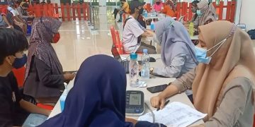 PEMKOT BEKASI BUKA GERAI VAKSIN DI MALL, PUSKESMAS MARGAMULYA SEDIAKAN 100 DOSIS PER HARI DI SUMMARECON MALL BEKASI