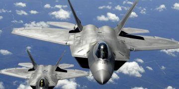 Ciut! Jet Tempur F-22 Amerika Serikat Pilih Kabur Jika Duel Udara dengan Su-35 Rusia