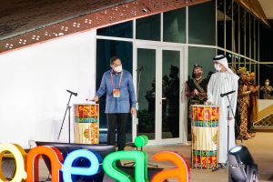 Mendag RI, Muhammad Lutfi bersama Menteri Perdagangan Luar Negeri Uni Emirat Arab, Thani bin Ahmed Al Zeyoudi saat membuka secara resmi Paviliun Indonesia di Dubai, Uni Emirat Arab, Jumat (01/10/2021). (Foto: Humas Kemendag)