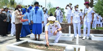 Kasal Pimpin Ziarah Serentak di Lima  TMP Jelang  HUT TNI Ke-76