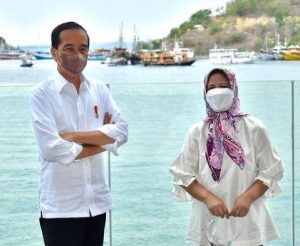 Presiden Joko Widodo (Jokowi) bersama Ibu Iriana (@jokowi)