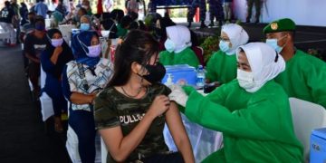 Sinergi TNI AL, Ulama  dan Forkopimda Tembus Target Vaksinasi TNI AL di Banyuwangi