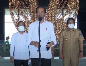 Presiden Joko Widodo usai meninjau sejumlah venue KTT G20 tahun 2022, di Nusa Dua, Bali, Jumat (08/10/2021). (Sumber: Tangkapan Layar YouTube Sekretariat Presiden)