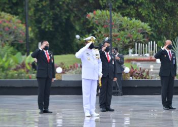 Kenang Jasa Pahlawan, Kasal Tabur Bunga di TMP Kalibata