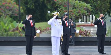 Kenang Jasa Pahlawan, Kasal Tabur Bunga di TMP Kalibata
