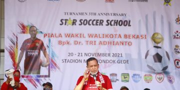 WAKIL WALI KOTA BEKASI RESMIKAN TURNAMEN SEPAK BOLA U-13 DI PONDOKGEDE