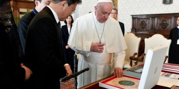 Korsel Desak Korut Terima Kunjungan Paus Fransiskus ke Pyongyang