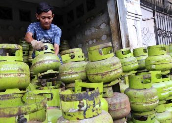 Faisal Basri Pertanyakan Wacana Pemerintah Soal Beli LPG Bawa KTP