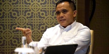 DPR Sentil Anggaran Rp500 T Kemiskinan Habis ke Rapat & Studi Banding
