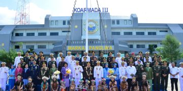 KRI Teluk Wondama – 527 Dikukuhkan Sebagai Kapal Angkut Tank Terbaru TNI AL