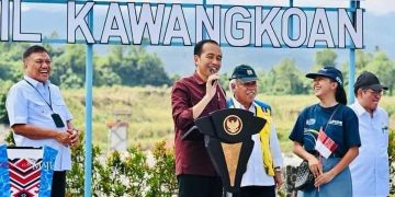 Presiden Berikan Kuis Berhadiah Sepeda di Bendungan Kuwil Kawangkoan