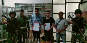 Prajurit Satgas Pamtas Yonif 645/GTY Kembali Mengamankan Miras Illegal di Jalur Tikus