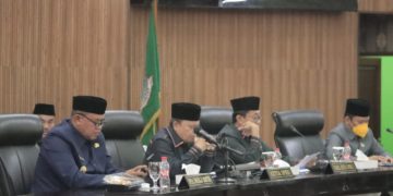 Memasuki Masa Reses I, Tri Adhianto Hadiri Rapat Paripurna DPRD Kota Bekasi