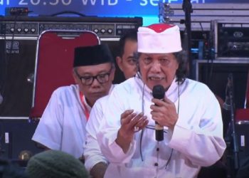 Cak Nun Akhirnya Minta Maaf Usai Sebut Jokowi Seperti Firaun Dalam Ceramahnya