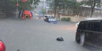 Banjir Melanda Kota Makasar Sebanyak 1.869 Jiwa Mengungsi
