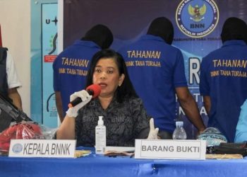 Saat BNN Konferensi Pers, Seorang Pengedar Sabu Ngaku Dilindungi Polisi