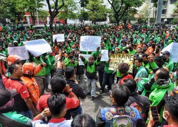 Ratusan Pengemudi Ojol Demo Depan Balai Kota Jakarta, Tolak Penerapan ERP
