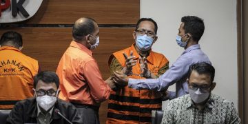 KPK Jebloskan Hakim Itong Isnaeni ke Lapas Surabaya