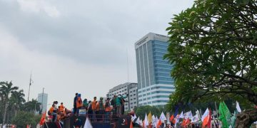 Tolak Perppu Ciptaker, 10 Ribu Buruh Demo di Gedung DPR RI Hari Ini