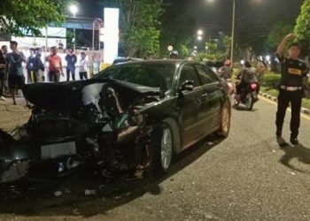 Kecelakaan Mobil Dinas DPRD Jambi Yang Disopiri Anak SMA dan Penumpang Tanpa Busana