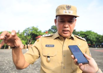 Persembahan Medali Emas dari Malaysia Open dan Perahu Seahamster pada Apel Senin Pagi