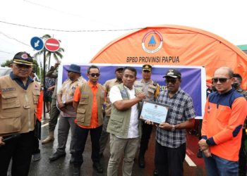 BNPB Serahkan Bantuan 1 Miliar untuk Gempabumi M 5.4 Jayapura