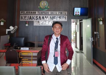 Kasus Dana Pilkada Fakfak, Kuasa Hukum YCM : Klien Kami Merasa Dikorbankan