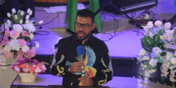 Senator Papua Barat Hadiri Rakor Pantekosta Tabernakel Bintuni