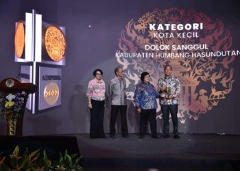 Pemerintah Kabupaten Humbang Hasundutan Terima Penghargaan Anugerah Adipura 2022