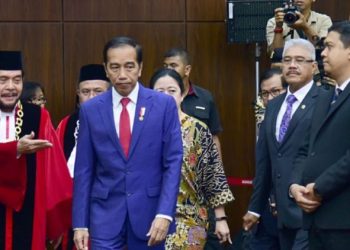 Jokowi Hadiri Pengucapan Sumpah Ketua-Wakil Ketua MK