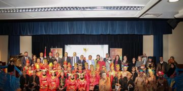 Begini Cara TNI AL Kenalkan Budaya Nusantara di Universitas Lebanon Saat Misi PBB