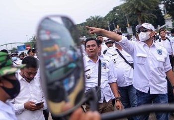 Siap Gelari Jokowi Bapak Pembangunan Desa, Ribuan Perangkat Desa Berkumpul di GBK