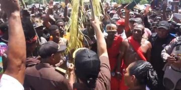 Tolak Kriminalisasi Johannes Rettob, Warga Mimika Gelar Aksi Damai