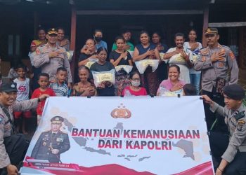 Bantuan Lima Puluh Ton Beras Dikirimkan Polri ke Warga NTT