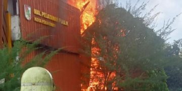 Mal Pelayanan Publik Pekanbaru Terbakar